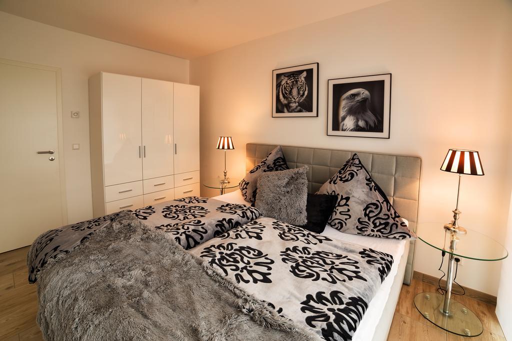 Charming Apartments Am See Бад-Заров Номер фото